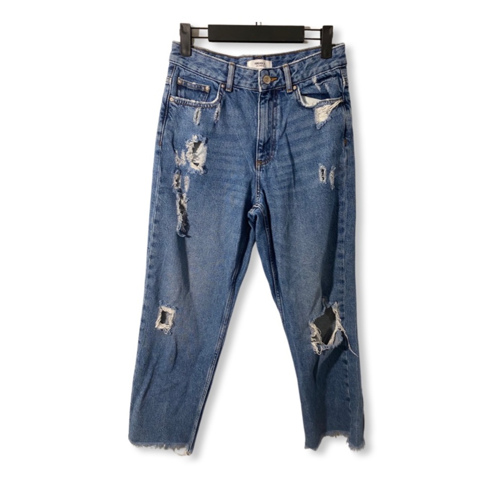 FOREVER 21 - DISTRESSED HIGH-RISE MOM JEANS